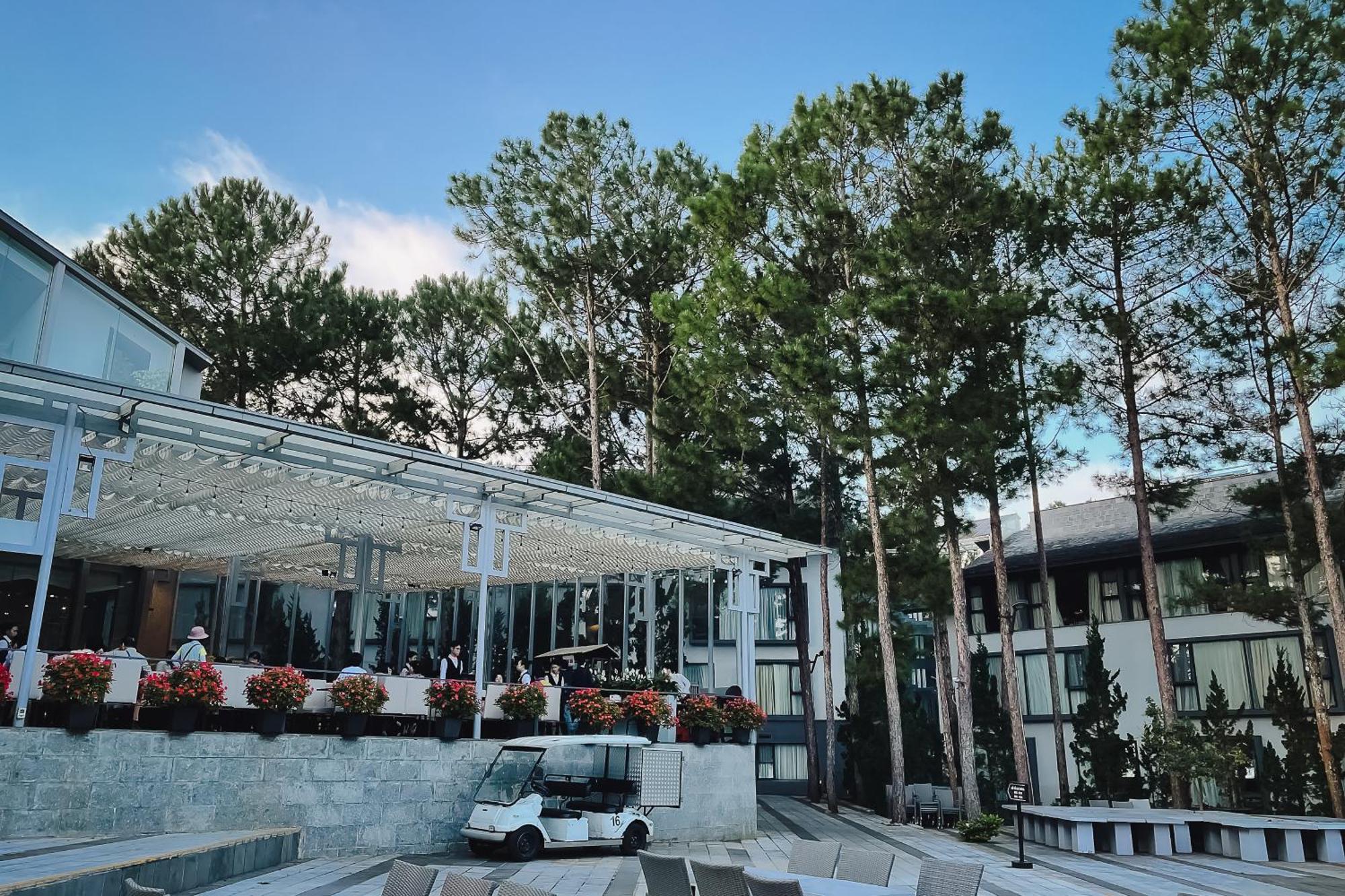 Terracotta Hotel & Resort Dalat Exterior foto