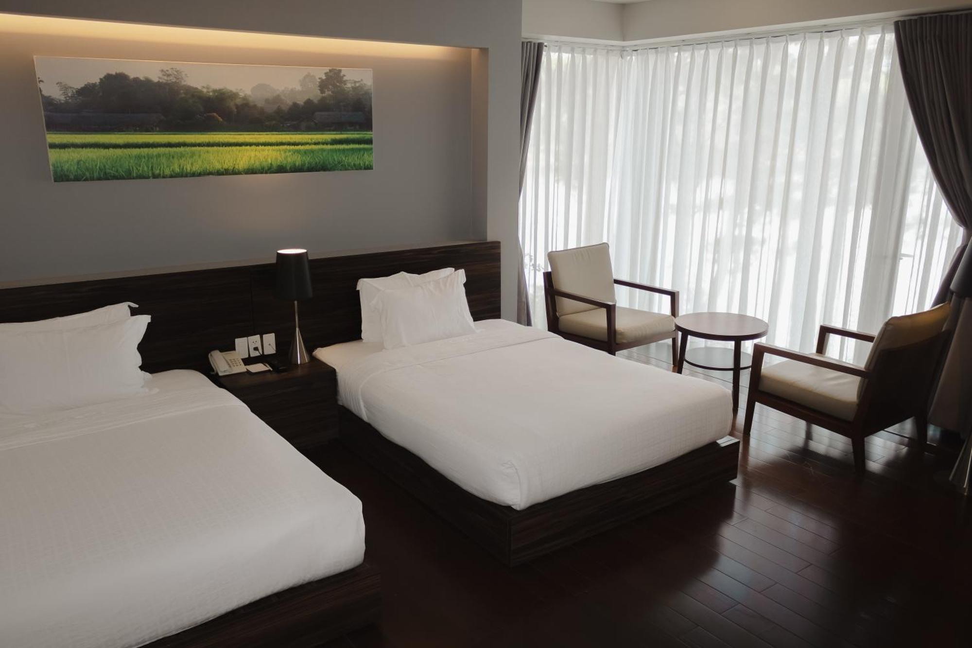 Terracotta Hotel & Resort Dalat Exterior foto