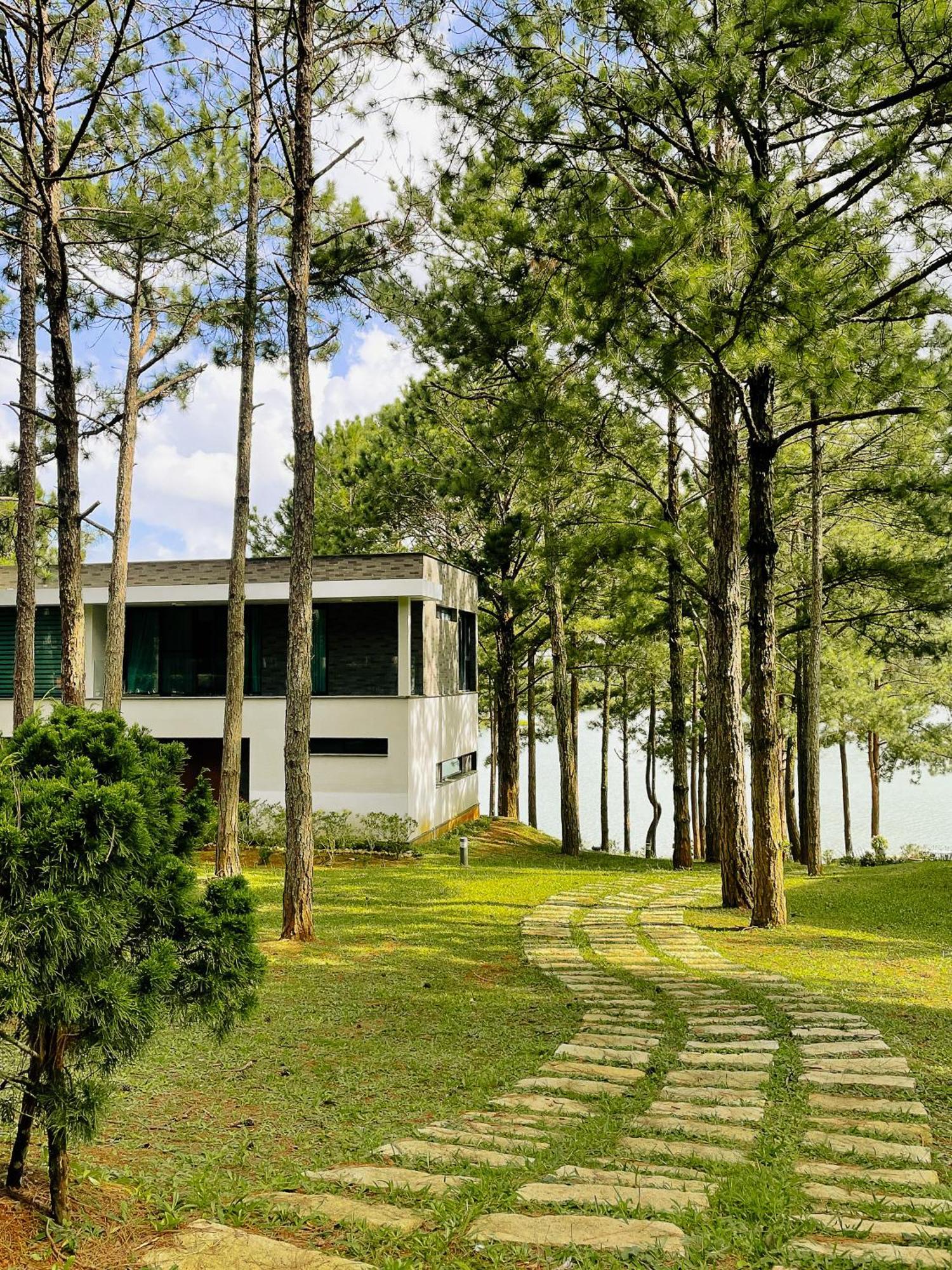 Terracotta Hotel & Resort Dalat Exterior foto